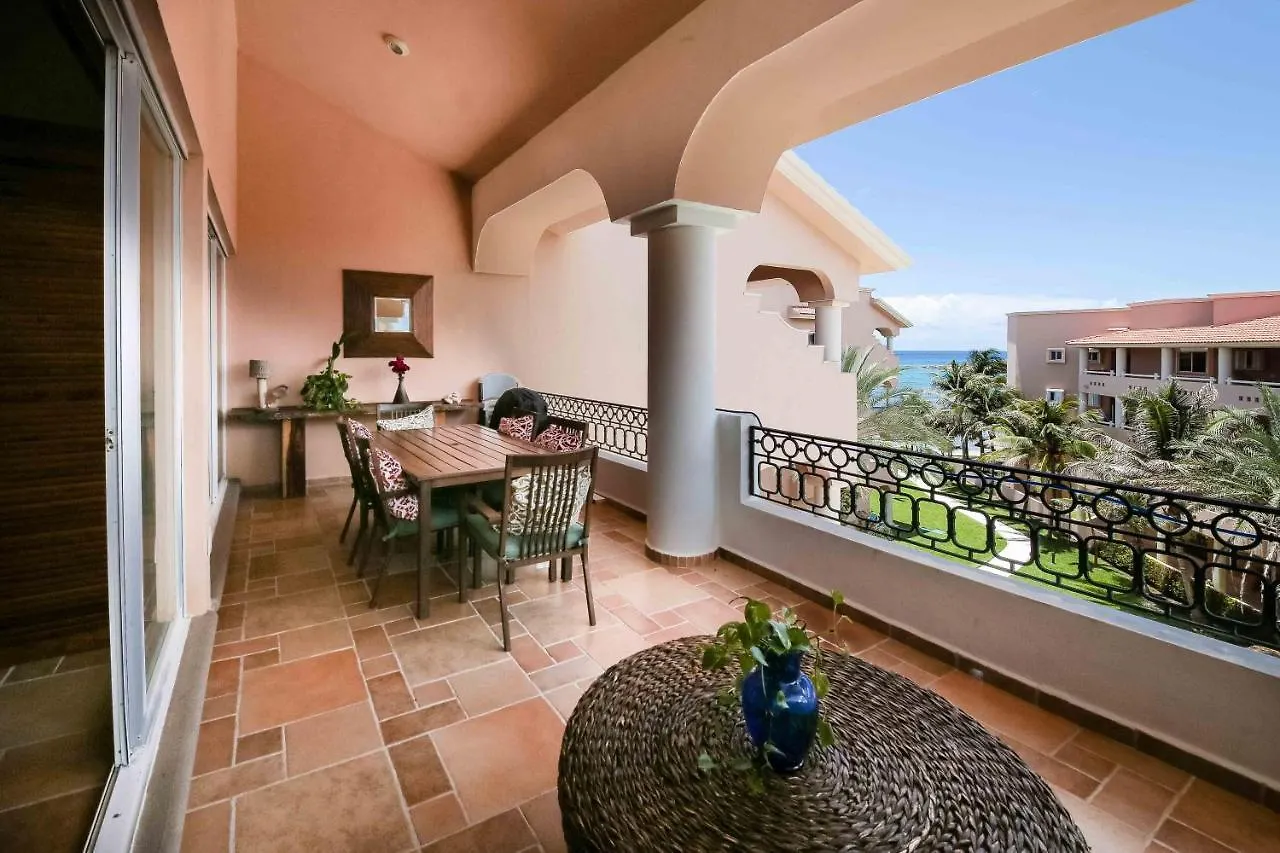 Luxury 3 Bedroom 2 Bathroom Condo Puerto Aventuras - Ocean View, Dedicated Beach Area