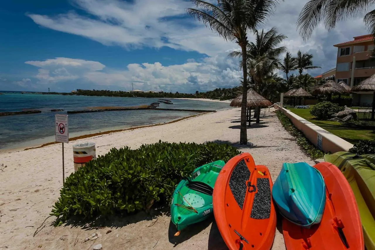 Luxury 3 Bedroom 2 Bathroom Condo Puerto Aventuras - Ocean View, Dedicated Beach Area